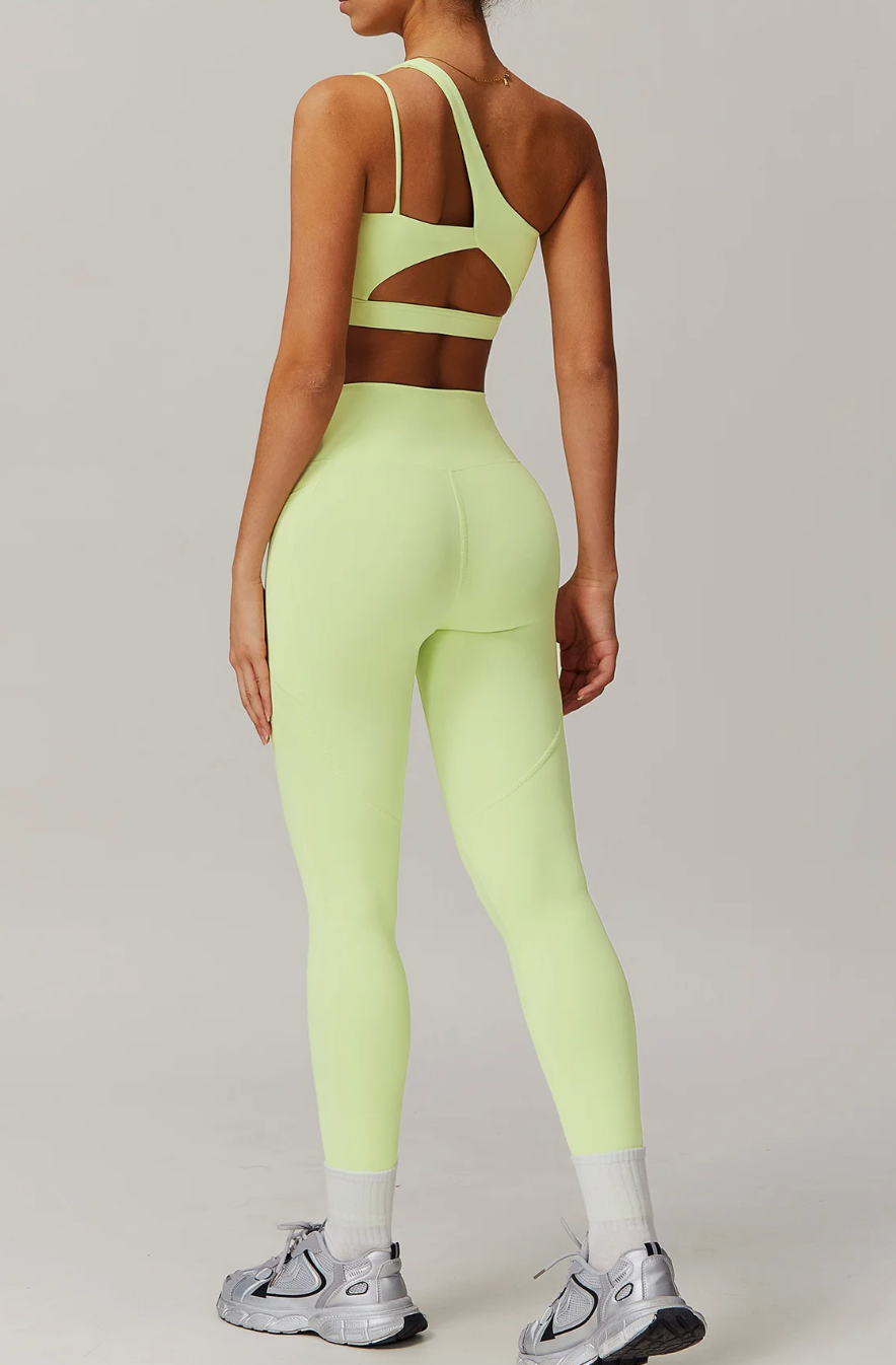 Sculpting Pocket Tights Light Green